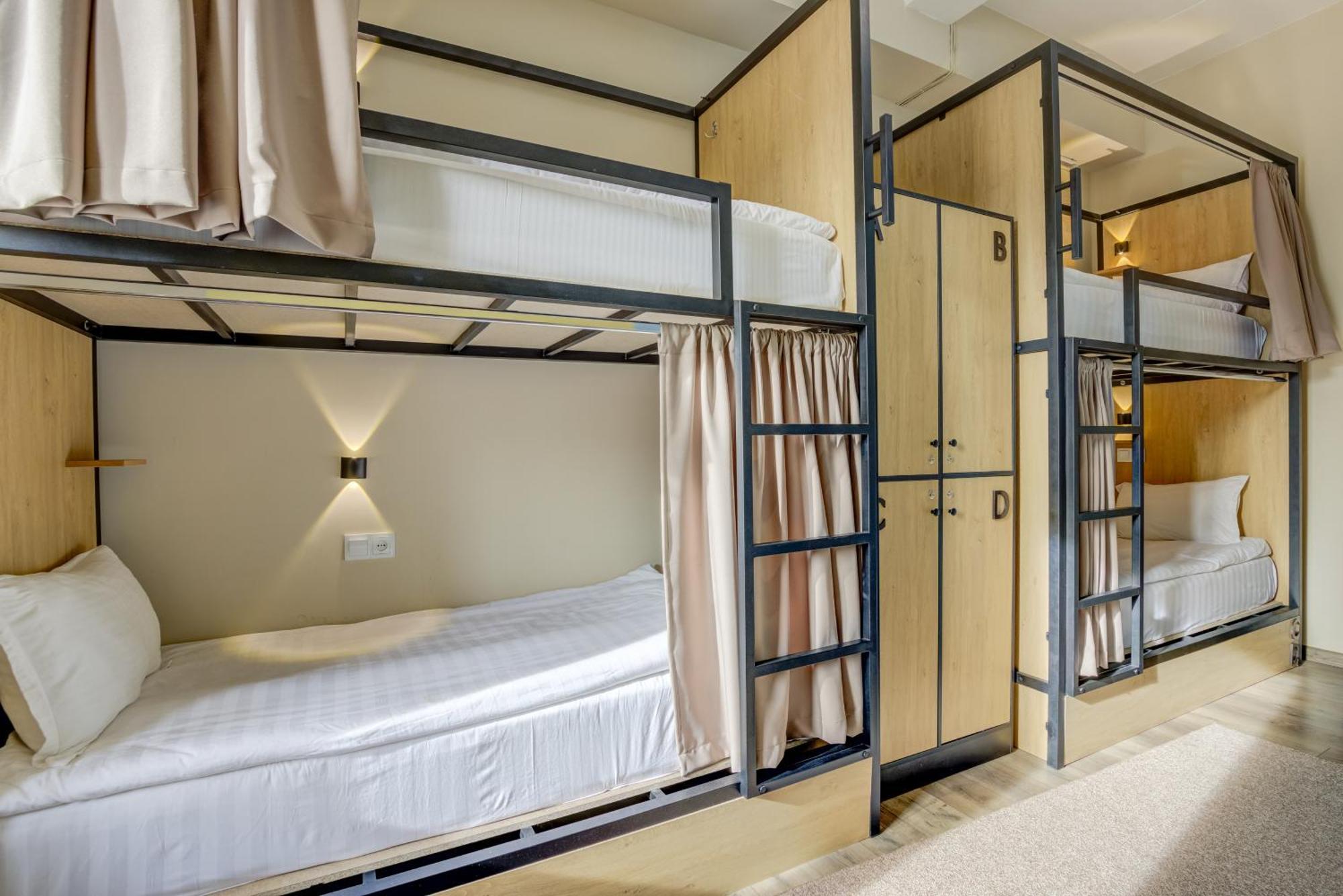 Bodo Hostel Bishkek Esterno foto